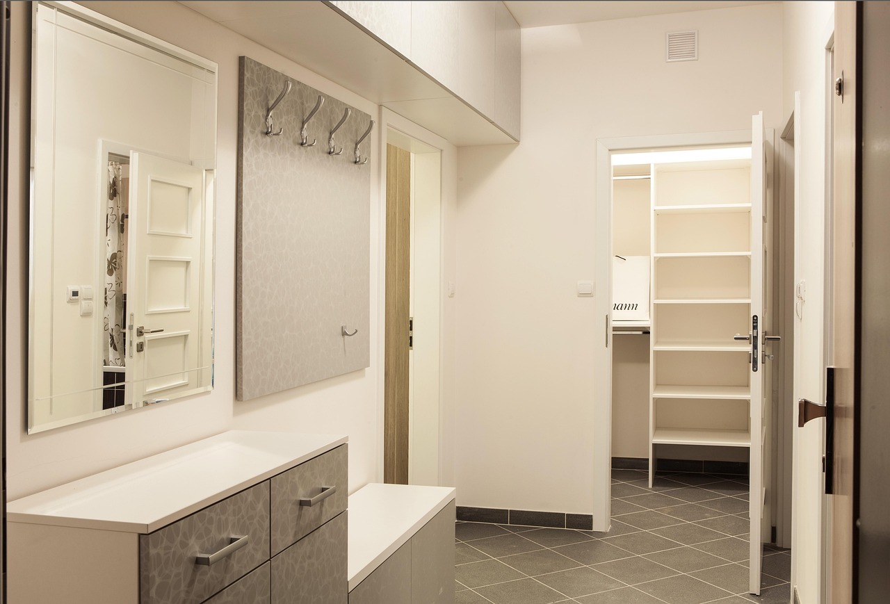 white cabinets wardrobe